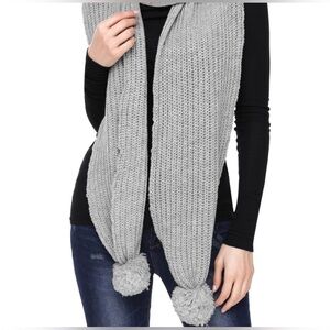 New Gray Pom Pom Ribbed Knit Scarf